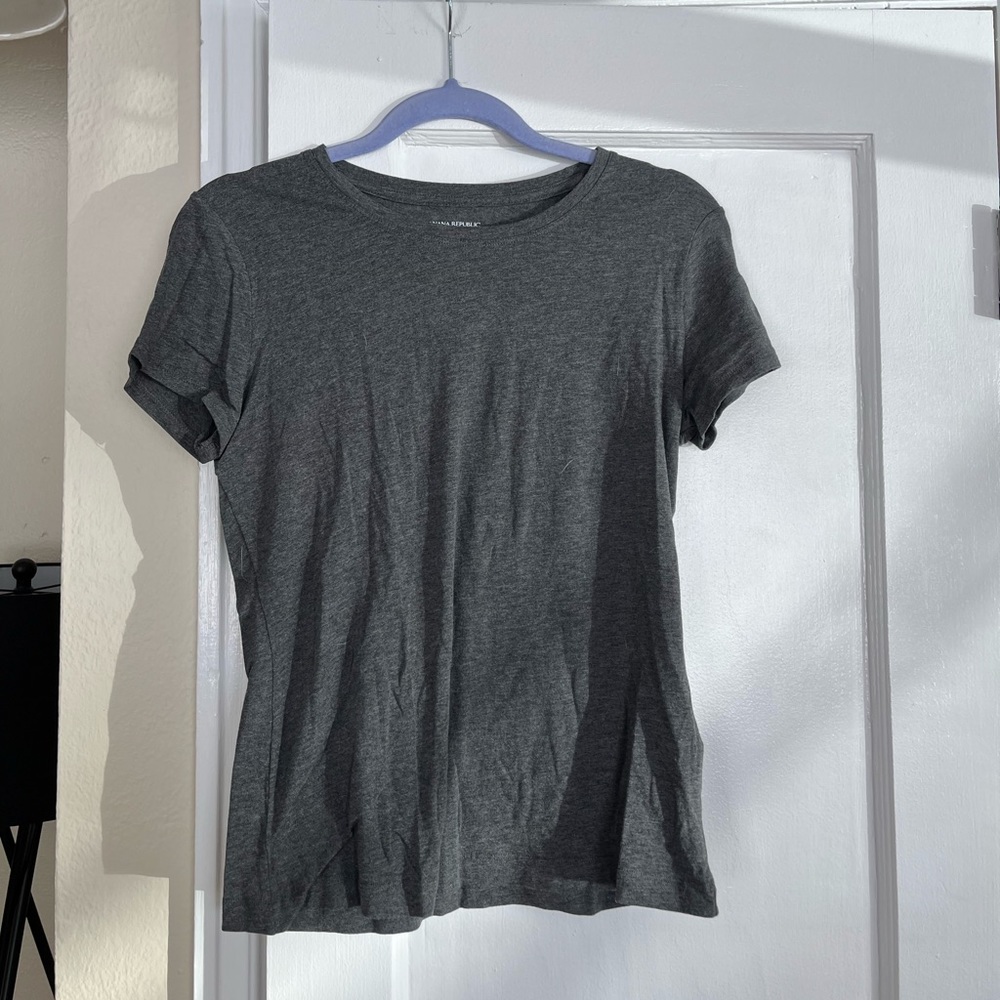 BR Timeless Tee in Gray